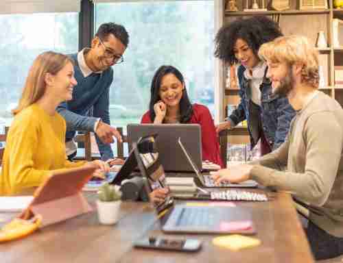 传奇国际工作生活体验