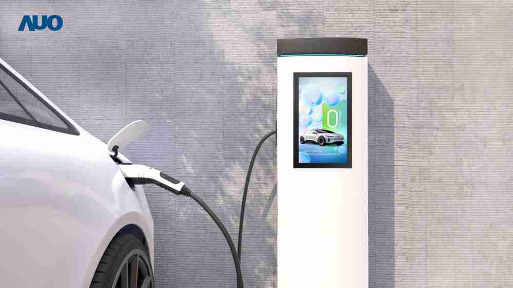 友達〝EVSE車用充電樁解決方案〞專為電動汽車充電樁設計，，具有高亮度、、、克服戶外艱難環境的耐溫、、、耐紫外線等特性，，並搭載散熱性及擴充性強的高效能工業電腦，，可實現人機互動訴求，，，，如資訊顯示、、、支付等應用